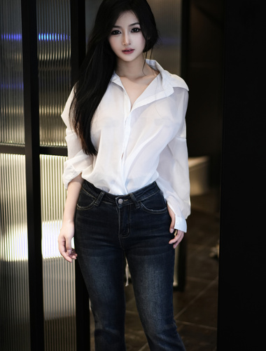 Showman goddess Tan Xiaoling customized bathroom stewardess