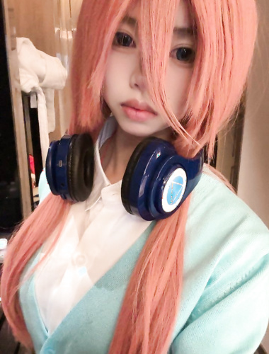 [Blockbuster Nuclear Bomb] Newly popular cute girl [Yingying Oh U] High-priced VIP hotel private filming naked dancing