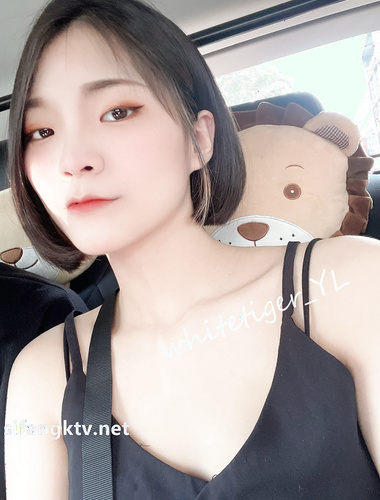 推特网黄短发母狗【YLdogwt】乳汁3P深渊巨穴尿脸狗链调教