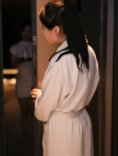 Filem blokbuster super letupan Xiuren.com pada bulan April menghasilkan karya Lin Youyi dan Tan Xiaoling