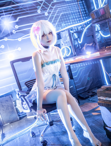 Quan冉有点饿-珀尔诺