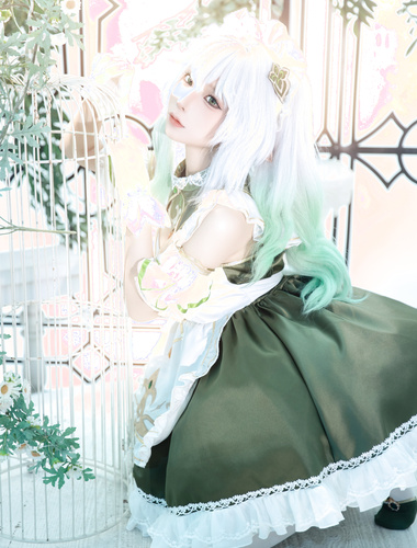 โมโมะผู้โง่เขลา "สาวใช้แห่งเทพหญ้า"