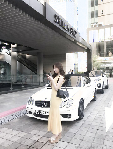 韩国99年高颜值清纯美女【李始宇Siwoo Lee】很有前女友的感觉，露脸大尺度不雅私拍，原味内裤化妆品紫薇粘了好多白浆