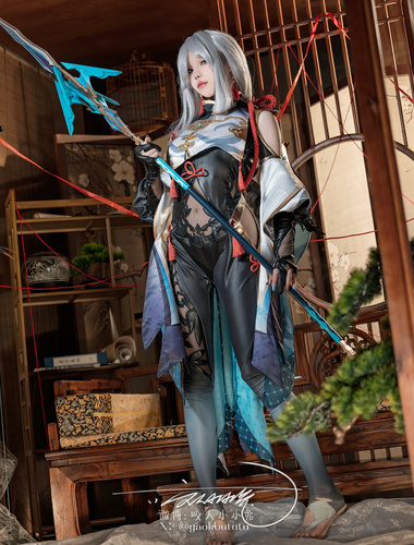 咬一口兔娘原神申鹤