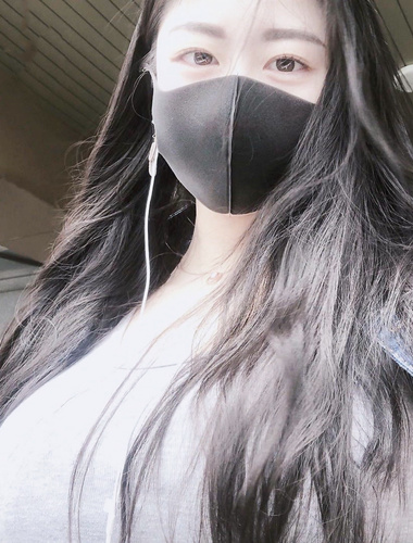 九つの頭を持つ究極の女神！天然巨乳のTwitter有名人「Qing Zi」が福祉グループで個人撮影された彼女は、出産後母乳が足りず、グループ内で母乳を販売していました。