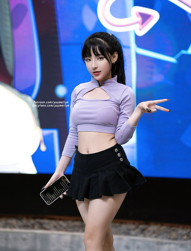 ネットセレブブロガー「yumeilyn」のプライベート写真集【第4弾】