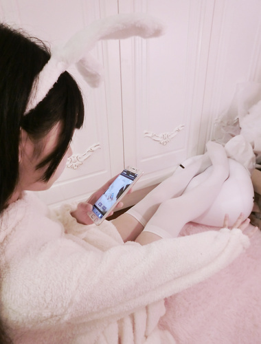 Jalang humanoid ekor berkembar yang tidak bersalah Fotografi Peribadi Kebajikan "Peri Erotik" - Arnab Lolita