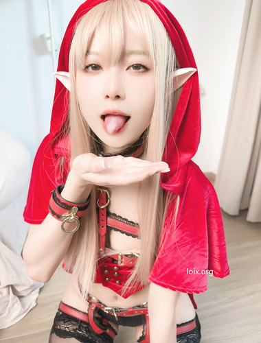 Pudding Đại Pháp - Cô bé quàng khăn đỏ bằng lụa đen