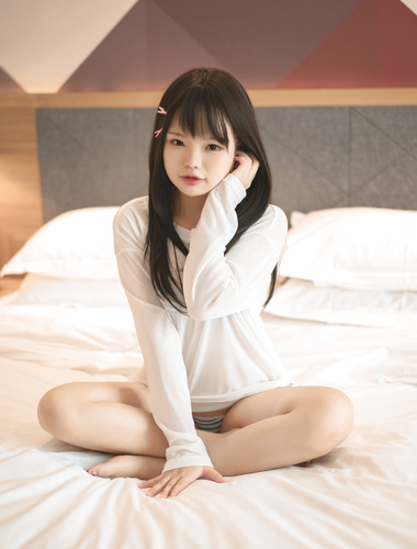 Xiaoyao Yaoyao NO.017 blue and white stripes 