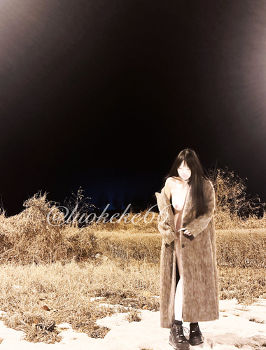 SM露出爱好者[洛可可]路边放荡性母狗爬行