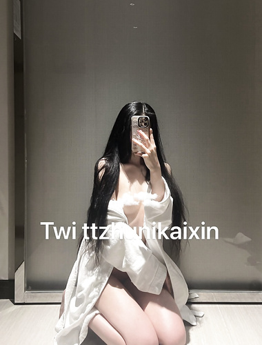 Twitter対照的な大学生[セーラームーン（ttzhunifacai）]寮生放送、コンドームなしで中出し1位になった