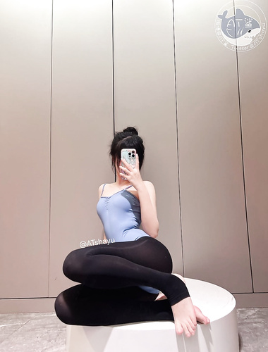 AT 샤크 – NO.041 댄스 스튜디오의 소녀