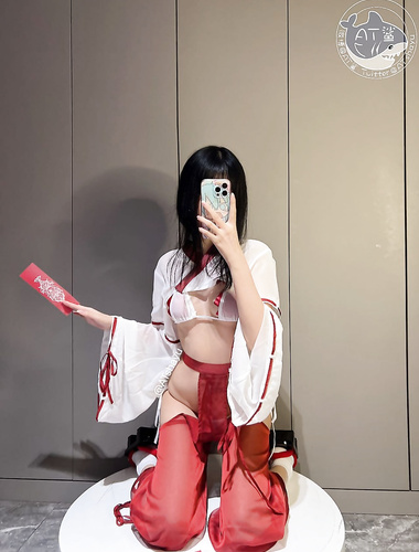 AT鲨– NO.042 反差巫女