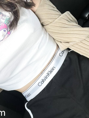 [KINGMAST] The top M-series goddess with a high face value is trained and fucked! Exposing the exclusive sex toys of the rich in the wild, she becomes a slutty bitch under the cock of the big cock daddy!