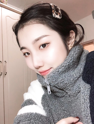 A pink and pure female college student was taught by her sponsor to take selfies in the dormitory for her sponsor and then went outside to play with her