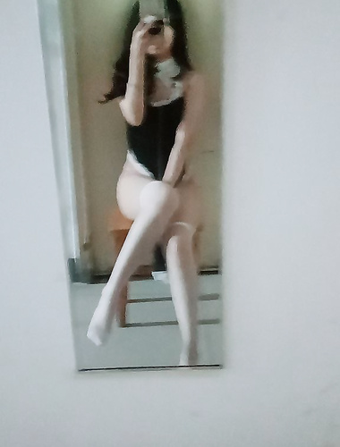 剛畢業的女大學生迫不及待的去和男友開房，在酒店被捆綁調教無套暴力抽插內射，小母狗的姿態一覽無余