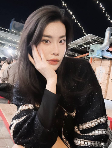 御姐型海歸留學生露臉性愛自拍，開放熱情各種花樣，出國後變成阿黑顏母狗，這么騷是有說法的