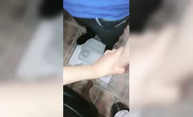 Outdoor Real Seduction 05-07 Hitting on Rich Bosses on the Street