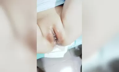 [主播探花] 2021-04-06 硬插读大学表妹的粉嫩逼