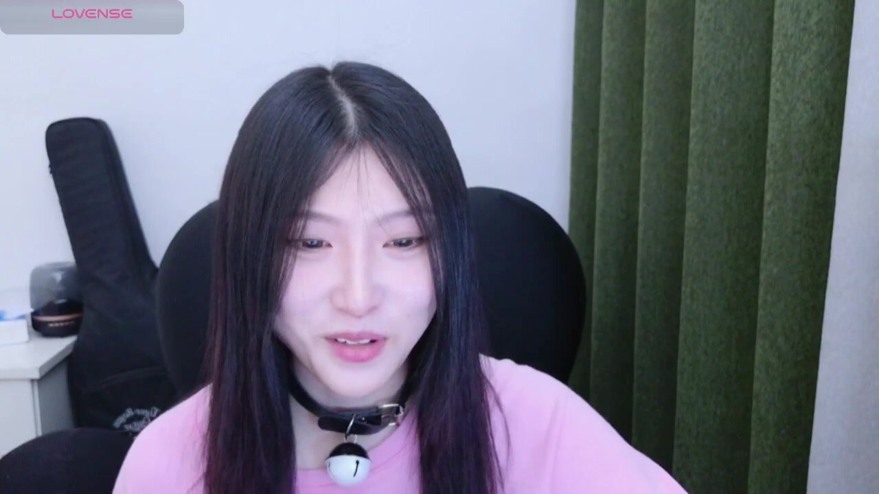 Stripchat new goddess Rainybaby debuts in full nude masturbation show (23)