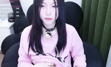 Stripchat new goddess Rainybaby debuts in full nude masturbation show (27)