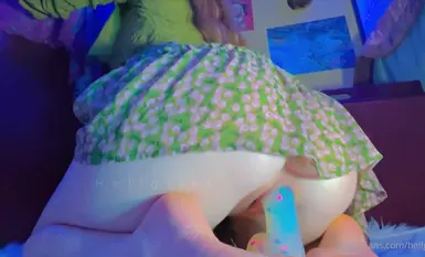 The best pink abalone rides all kinds of phantom dragons, climaxes and spasms, and the big white ass trembles and is attractive (5)