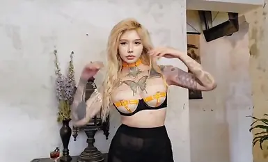 Hình xăm hoang dã, vòng sinh dục bá đạo, người nổi tiếng giá trị cao trên Internet, thân hình hoàn hảo, clip phúc lợi bị rò rỉ, hãy xem thử (2)