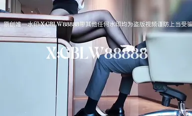 Twitter [Lao Wang next door] Gentleman Fan master training to play with the best ass goddess (3)