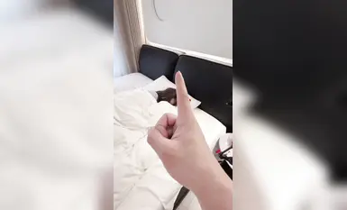 【91晚晚】穿着各种情趣制服被各种体位一顿上强度猛干_带的各种蕾丝眼罩也是骚气的很啊(14)