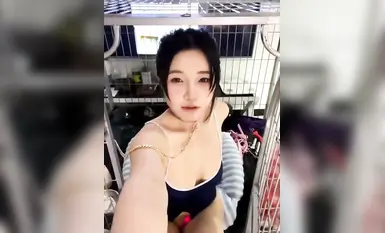 高颜值美女福利姬白嫩大奶小萝莉清纯诱人狗笼自慰极品反差骚母狗(10)