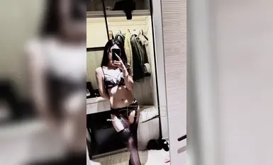 [Mona52] Delicate wife's 3P outdoor sex shows her round and white buttocks, which makes people unable to stop (3)