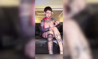 超高颜值纹身推特网红大猫咪高乔尤美黑丝自慰1