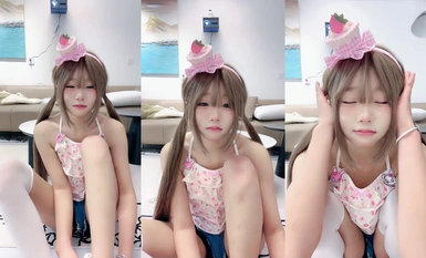 2005 jagung loli kecil comel mm pertunjukan langsung stoking kaki, melancap semburan faraj merah jambu (2)