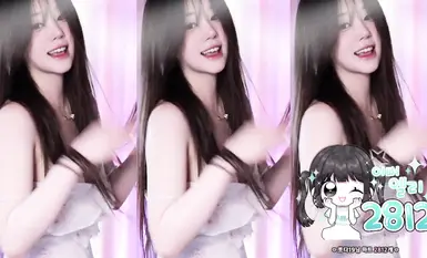 พิธีกรสาวเกาหลี eli05021212 Ai Li_พิธีกรสาวหน้าอกใหญ่สุดฮอต สวัสดิการล่าสุด โชว์หน้าเซ็กซี่ ส่ายหน้าอก เต้นเปลือย (25)