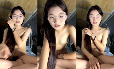 นักเรียนสาวบริสุทธิ์ [Kunkuntu] โชว์ของในหอพักและช่วยตัวเองอย่างบ้าคลั่งพร้อมกับตัวสั่นและน้ำสีขาวไหลออกมา! (7)