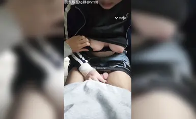 Korean uncle's oral sex paradise trip: the sweet temptation of tender Korean high school students, the ultimate experience of passionate oral sex and hand job (4)