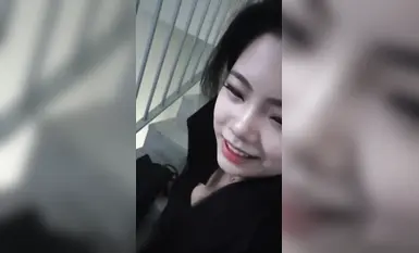 韩国大叔的口交天堂之旅：嫩口韩国高中生的甜蜜诱惑，激情口交打飞机的极致体验(5)