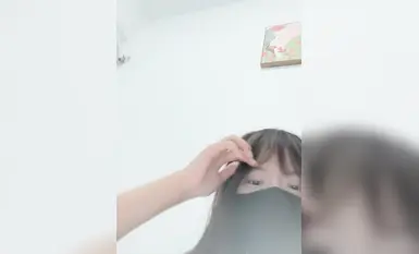 少萝温卿-颜值还是非常不错的，少萝类型的黄播，性格挺活泼可爱的，搭配各种软妹装，再加上尺度不低的整活能力，挺有看头的(109)