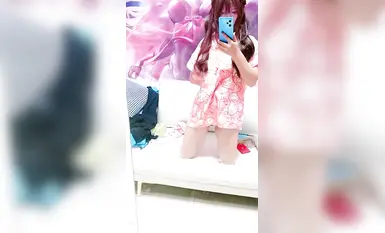 Thiệu Lạc Văn Thanh - ngoại hình vẫn rất tốt, Thiệu Lạc kiểu vàng phát sóng, tính cách khá hoạt bát và dễ thương, mặc nhiều loại quần áo chị em mềm mại, cộng thêm khả năng làm những việc không hề tầm thường, khá đáng xem (2)