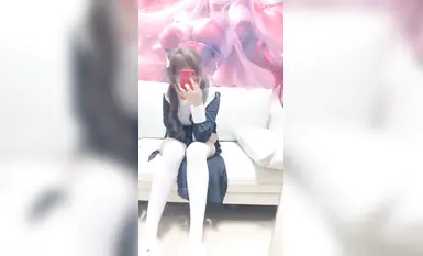 Shao Luo Wen Qing - the appearance is still very good, Shao Luo type yellow broadcast, the personality is quite lively and cute, with a variety of soft sister clothes, plus the ability to do live shows, it is quite interesting (4)