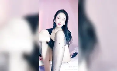 哺乳期人妻少妇【小点点】奶水狂喷射挤奶自慰激情抽插(7)