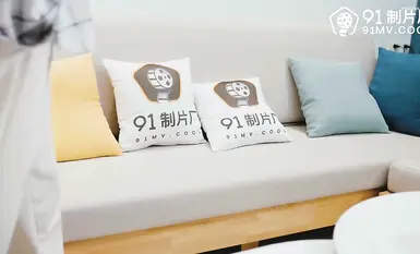 CUS-030 금 숭배 암캐 아내 / 큰 엉덩이로 친구를 타고 섹스하고