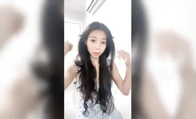 【湿湿】绝顶长腿骚母狗狗链舔内裤高跟鞋插逼(40)