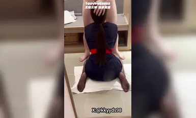 Twitter's new pick-up god "kkyyds98 (KK)" long-legged and hip goddess with split small panties full of lust from black stockings to naked pussy flowing with lewd juice