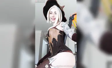 Onlyfans 绝美冷白皮模特女神，高冷颜值反差极品巨乳肥臀，多种剧情定制手交口交自慰弹力(7)