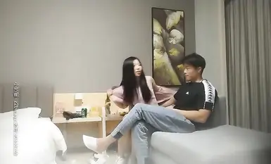 คืนนี้ฉันจะไปคุยกับสาวสวย ฉันเจอผู้หญิงคนหนึ่งที่มีลูกอยู่ในโมโม่