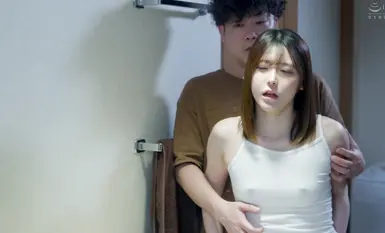 HUNTC-454 "ทำไมฉันถึงรู้สึกแบบนี้กับหน้าหื่นๆ แบบนี้นะ *เสียงจากภายใน" ฉันแกล้งน้องสาวต่างแม่ที่ขี้อายสุดๆ ทุกวันเลย ตอนนี้เธออ่อนไหวสุดๆ แถมยังมีนิสัยหลั่งเร็วอีกต่างหาก แถมยังเสร็จไวสุดๆ ไปเลย! 4 สาวโรคจิต...