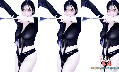 韩国巨乳舞姬@yso1004 湿身裸舞合集(41)