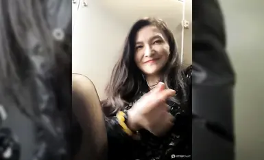 stripchat [wsyx326] 熟女蕩婦公共廁所偷玩騷B噴水 1