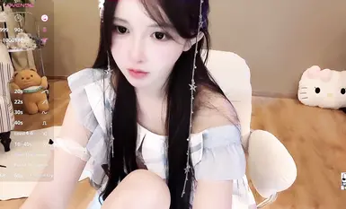 顶流女神【Hahaha_ha2】最新门票喷水大秀合集，各种情趣制服诱惑， 多个道具抽插多次潮喷淫水如高射炮喷的地板上犹如一片汪洋(55)